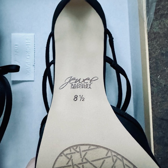 Jewel Badgley Mischka Black Heels - Picture 5 of 8